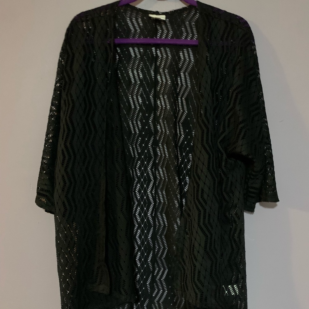 Lularoe Lindsey Kimono Black Lace EUC Medium